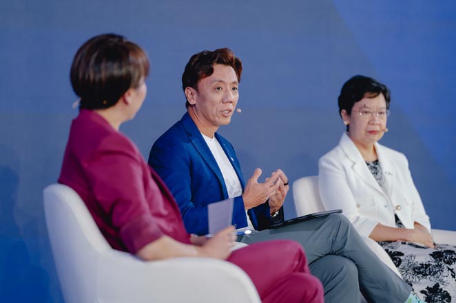 The Future of Work: Jobs and Skills in an AI-Powered World